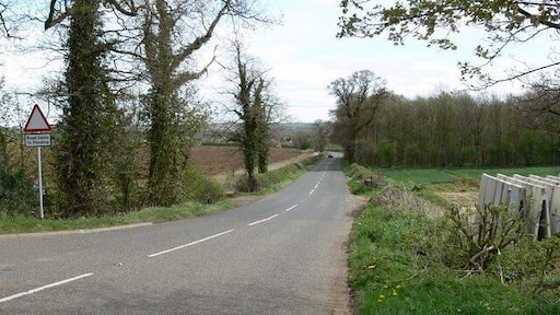 Measham Road towards Packington