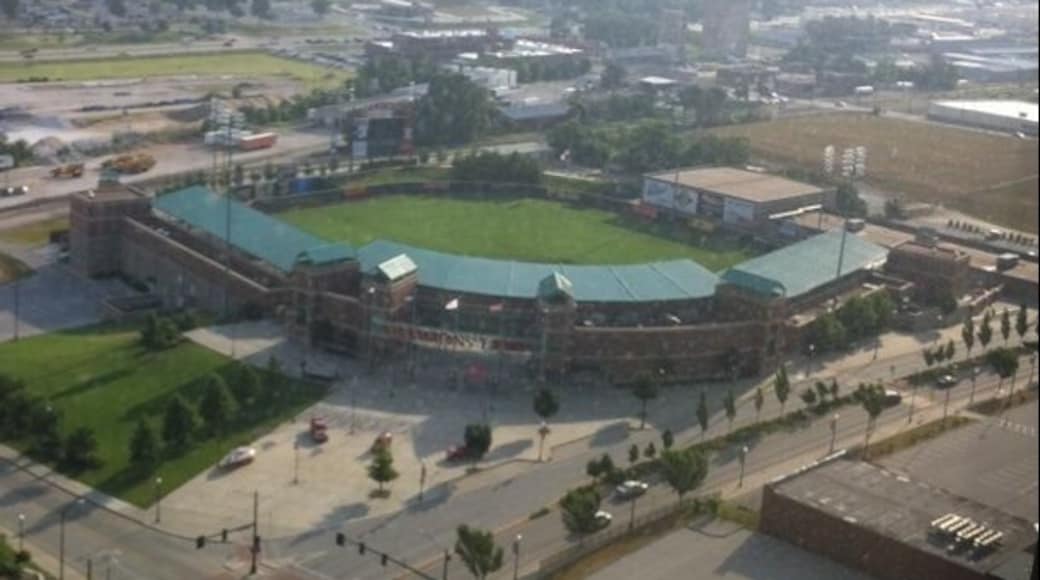 Hammonds Field is where the Springfield Cardinals play baseball