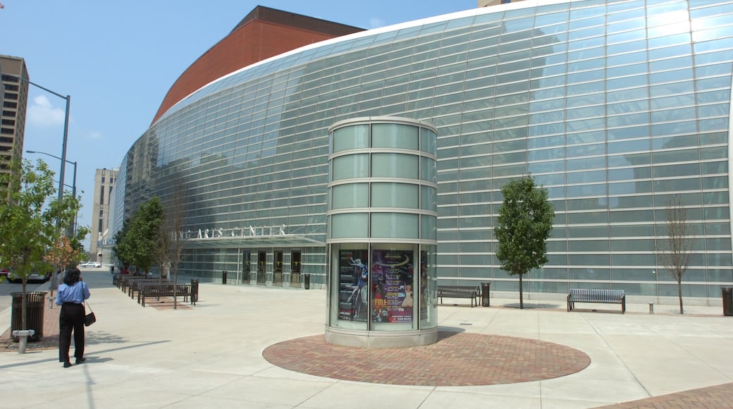 Akron mostrando architettura moderna