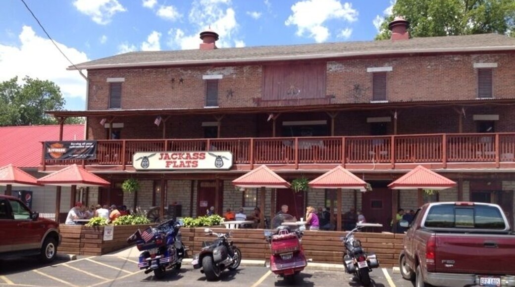 Dollar burgers on Saturday for lunch @Jackass Flats. Real burgers off a grill.