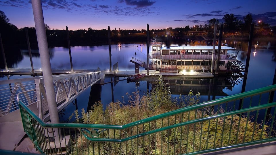 Salem showing a marina, night scenes and a ferry