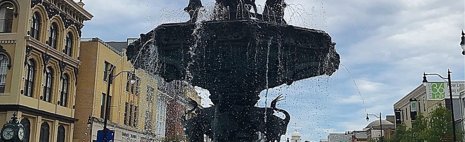Almost make it seem as if you are in old Europe, but this beautiful fountain dating back to 1885 stands in atop an artesian well in the center of old town Montgomery, AL. Barely noticeable Directly behind and less than a mile past the fountain is the Alabama State Capitol.