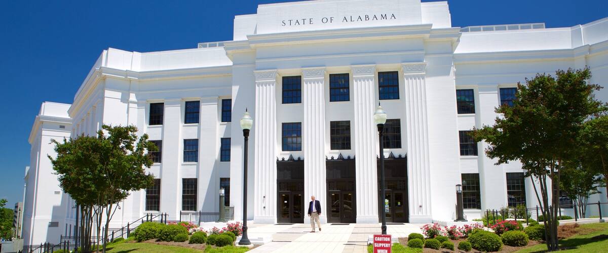 Montgomery que incluye un edificio administrativo y patrimonio de arquitectura