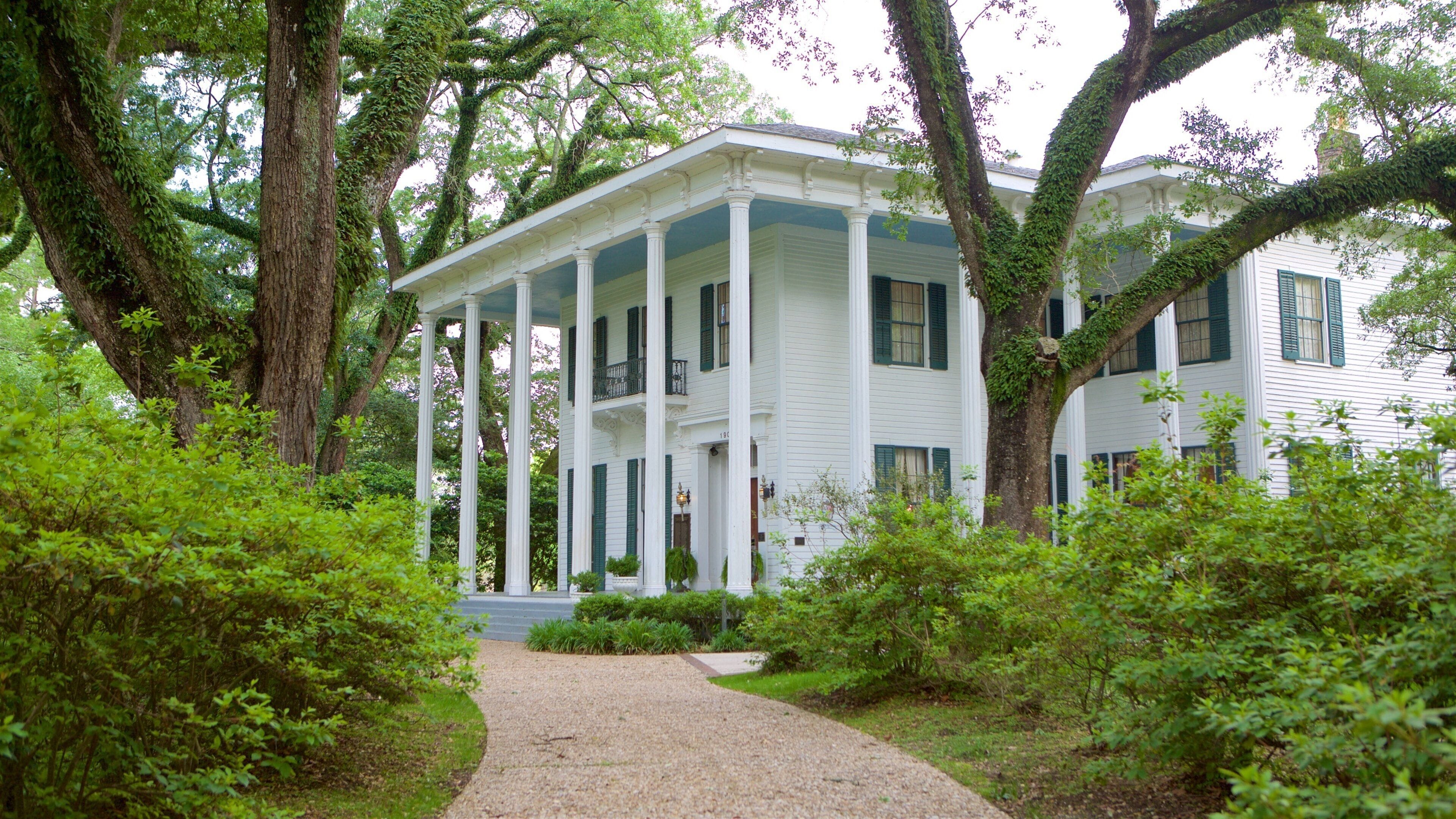 Mobile which includes heritage architecture, a house and a park