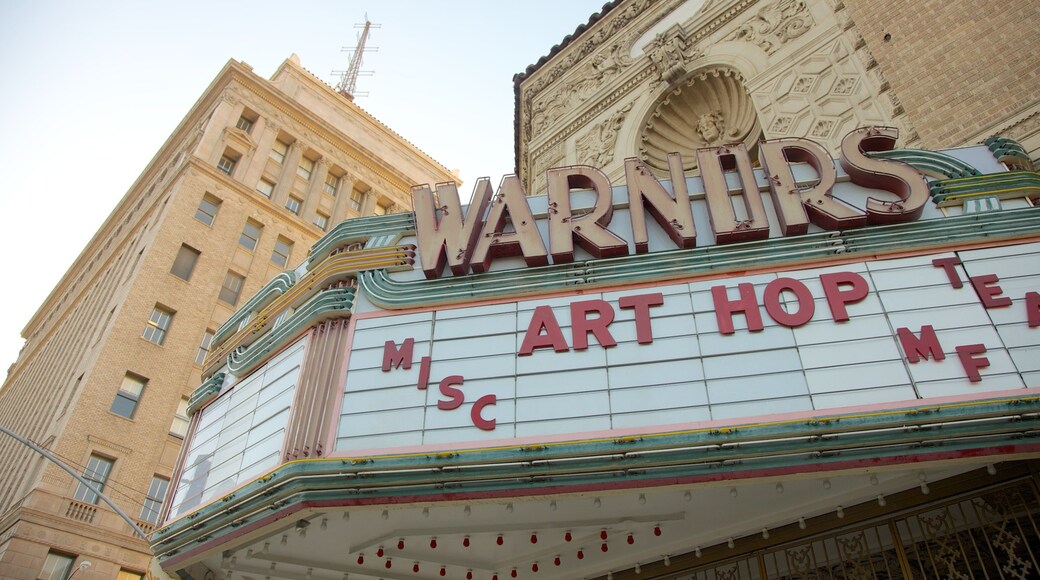 夫勒斯諾 呈现出 指示牌 和 劇場環境