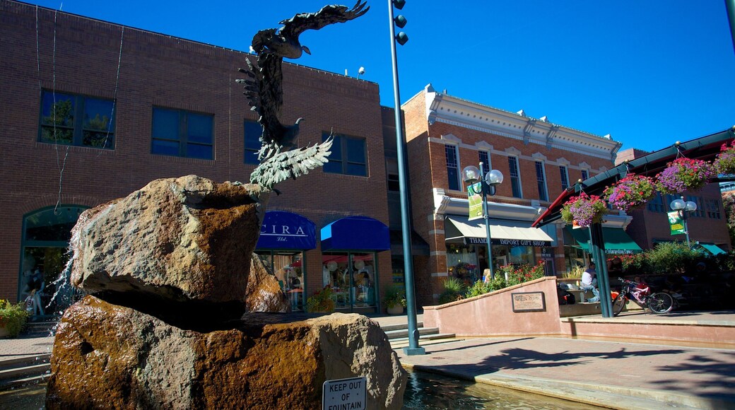 Fort Collins showing street scenes and a fountain