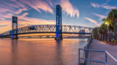 JACKSONVILLE RIVERWALK, FL