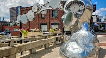 "Portrait of a Dreamer," a sculpture by Ivan Iler.