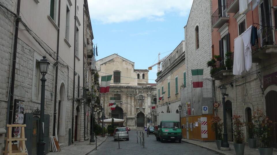 Via Nazareth, old town centre - Barletta
