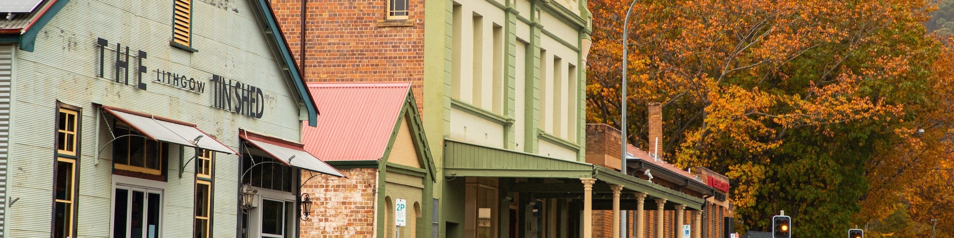 Lithgow featuring a small town or village