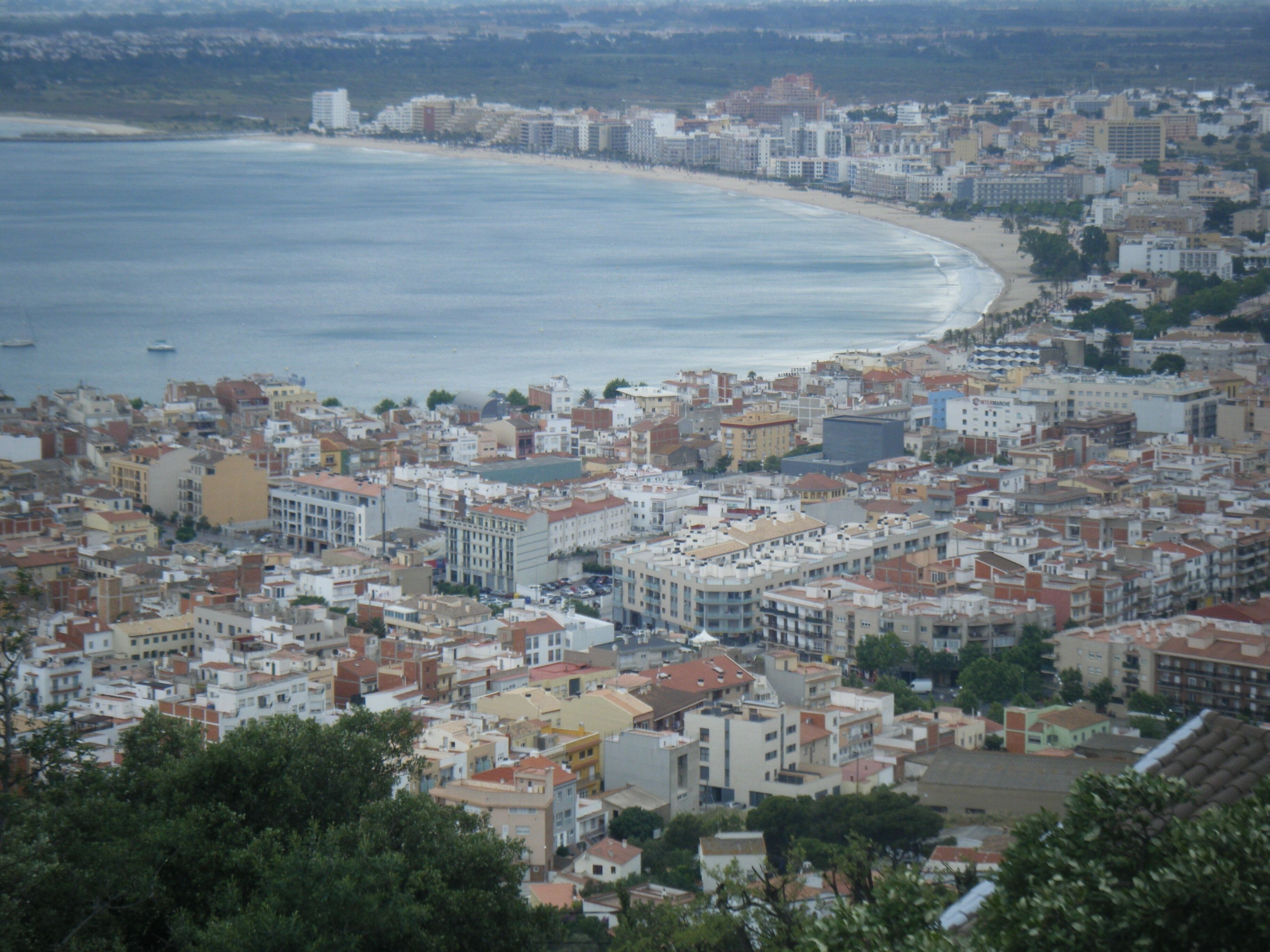 This is a a photo of a beach in Catalonia, Spain, with id: