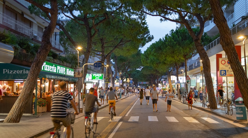 Jesolo featuring street scenes