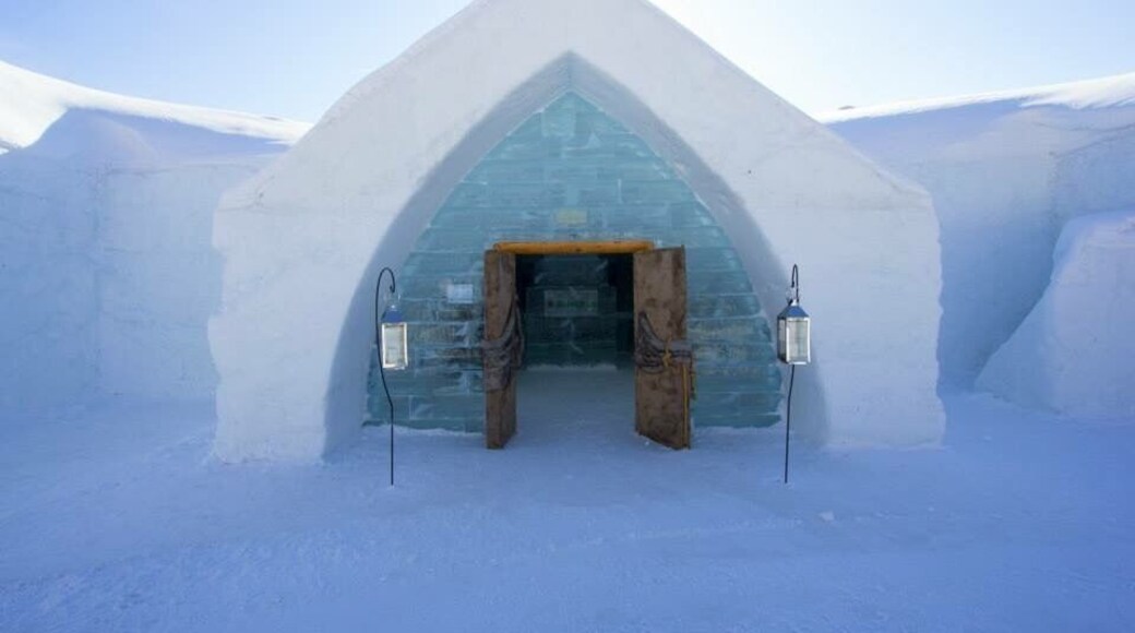 Hotel de Glace (Ice Hotel) entrance