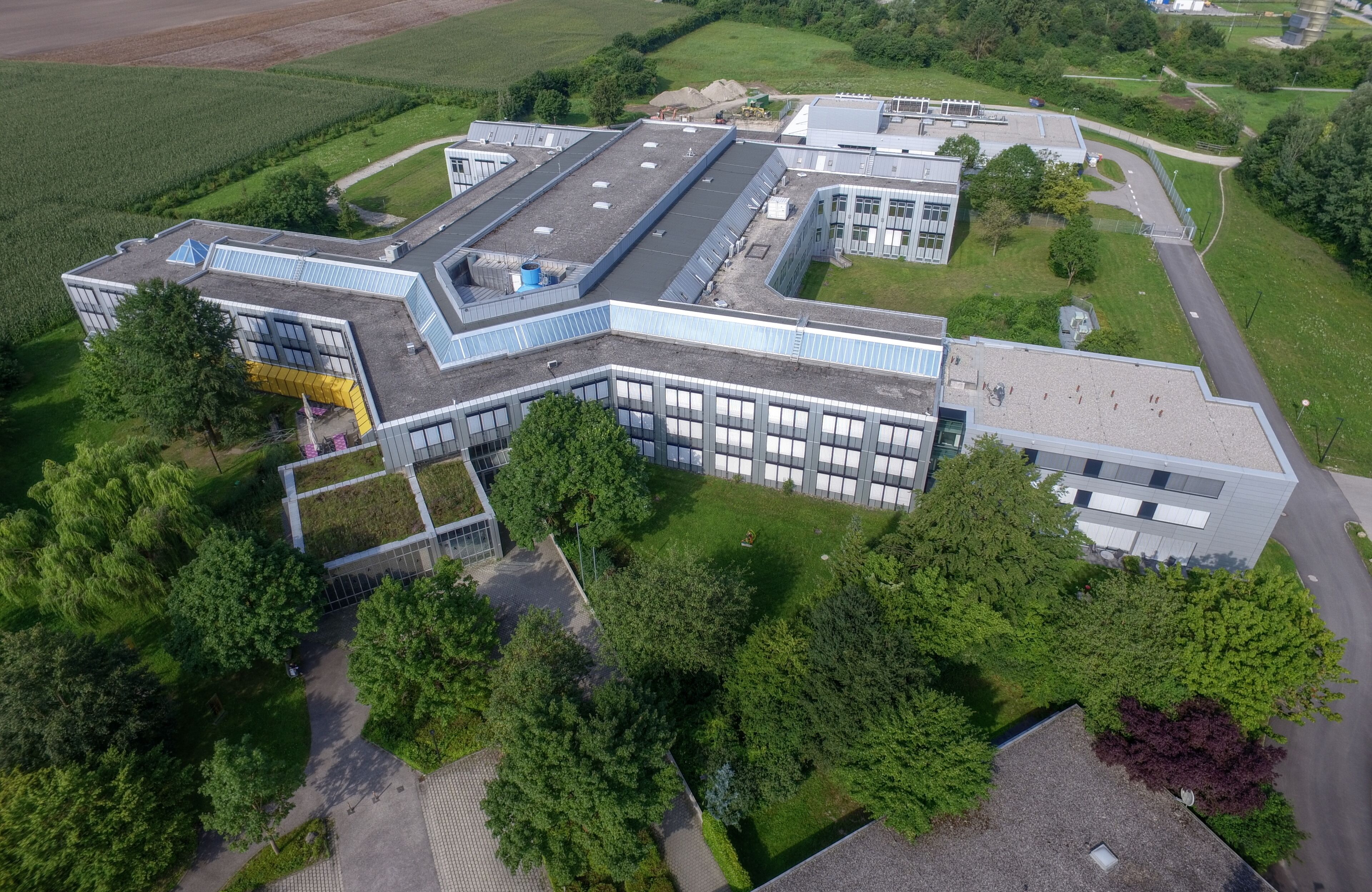 Max Planck Institute of Quantum Optics (MPQ), aerial view
