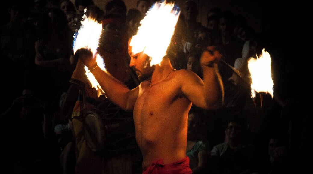 In July the medieval town of Certaldo hosts Mercantia, the international festival of art and theatre. Mercantia is a street art festival with more than 100 shows per night. Music, performances, circus, theatre will join together for this new edition. In every corner of the medieval town, including the historic buildings, you’ll find different kind of performances.
More info at: http://www.mercantiacertaldo.it/php/home.php