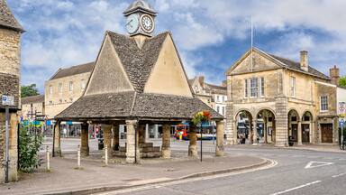 The market square in the Cotswold village of Witney, Shutterstock ID 675459040, SF SSA Case with Manager Approval: Case 07151371, Job: Prepay credit, Client/Licensee: , Other: