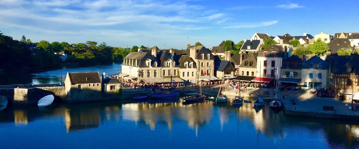 Looking down on Le Goustan from the ramparts