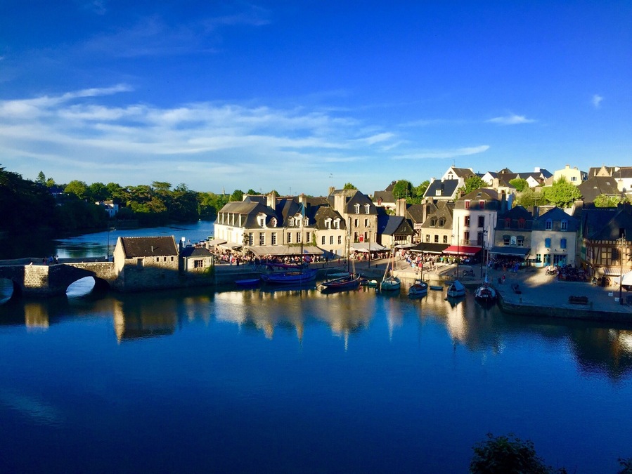 Looking down on Le Goustan from the ramparts