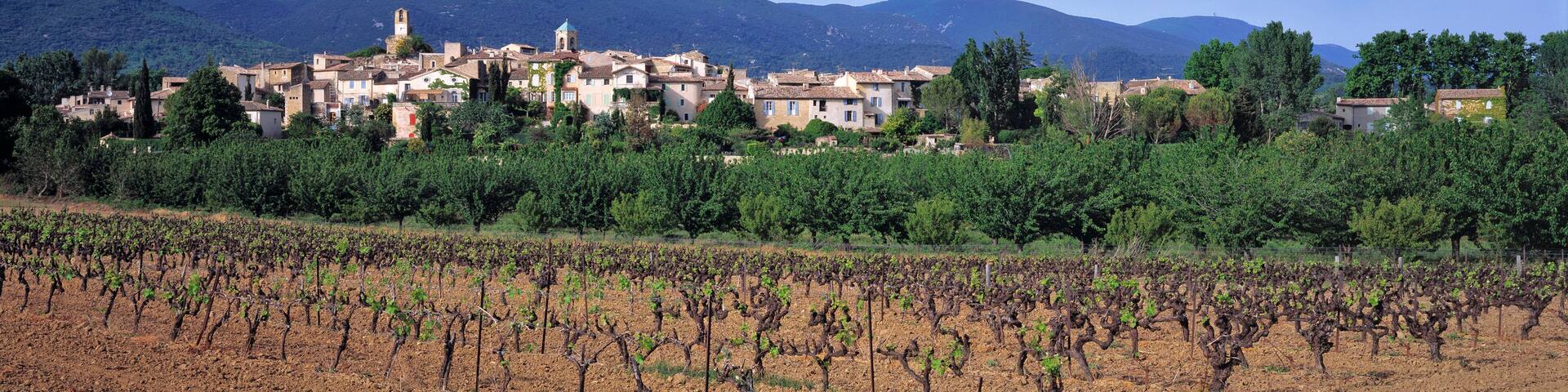 France, Lourmarin. The village of Lourmarin in the Provence region of France is a popular tourist destination.