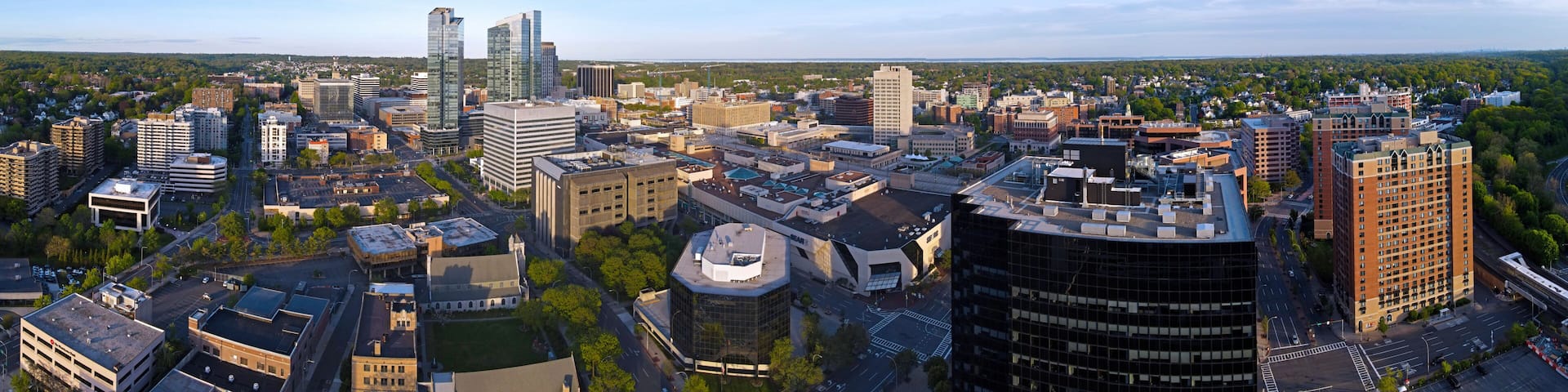 White Plains Hotel Guide