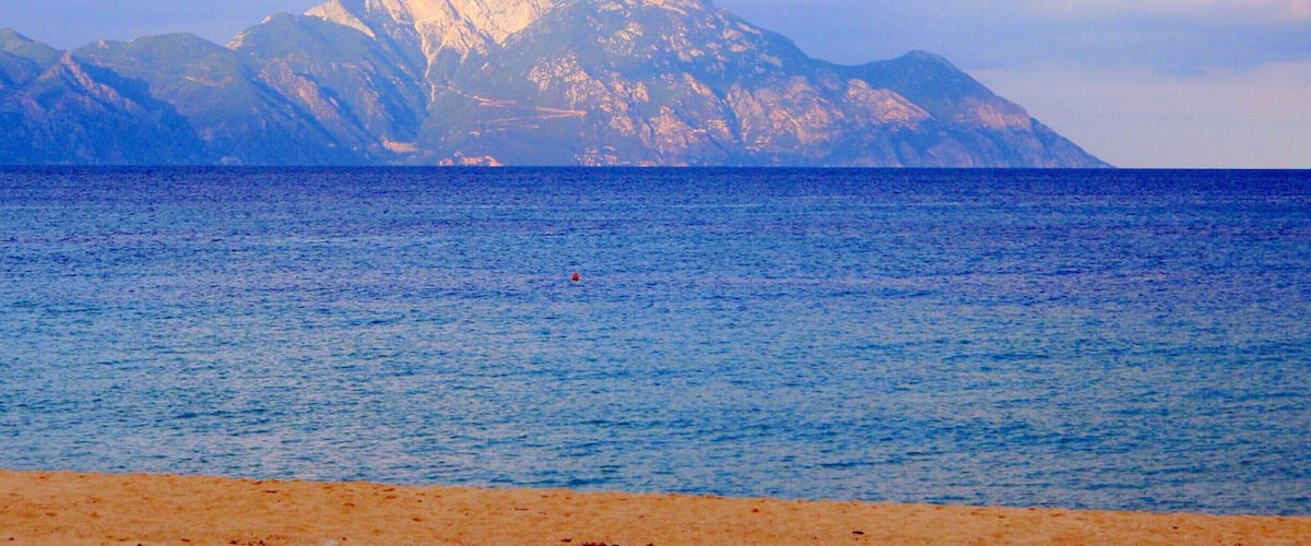 his Majesty mount Athos.
Mount Athos is a mountain and peninsula in northern Greece and an important centre of eastern orthodox monasticism. It is governed as an autonomous polity within the Greek Republic under the official name Autonomous Monastic State of the Holy Mountain. Mount Athos is home to 20 monasteries under the direct jurisdiction of the Ecumenical Patriarch of Constantinople.
#blue