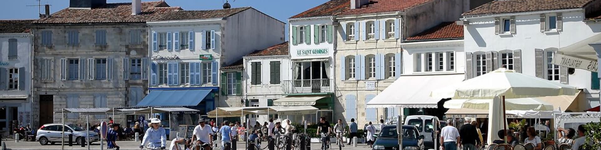 A stroll round the picturesque French seaside resort of La Flotte, located on the Île de Ré, which is connected to the mainland by toll bridge.
