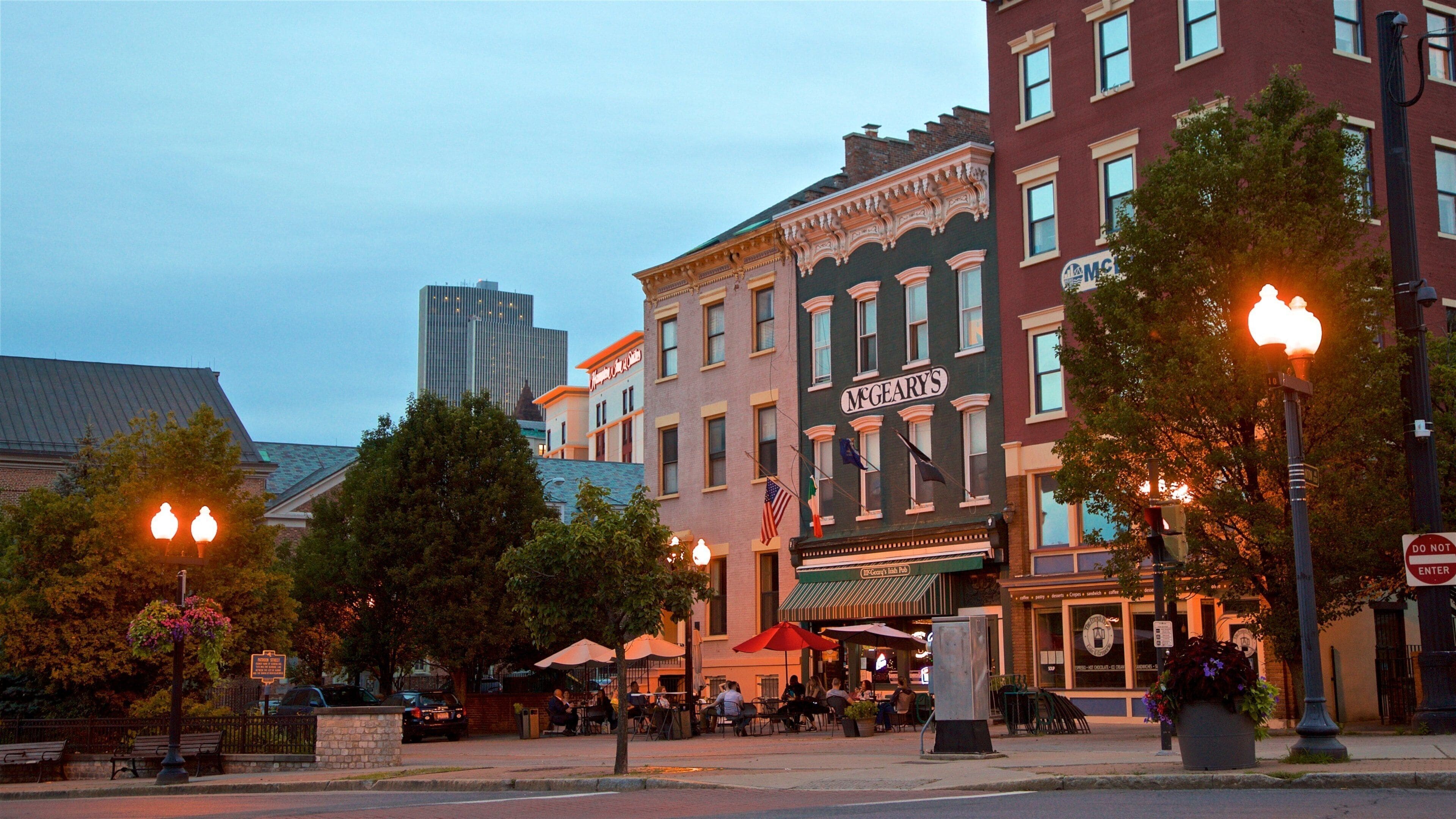 Albany ofreciendo escenas nocturnas