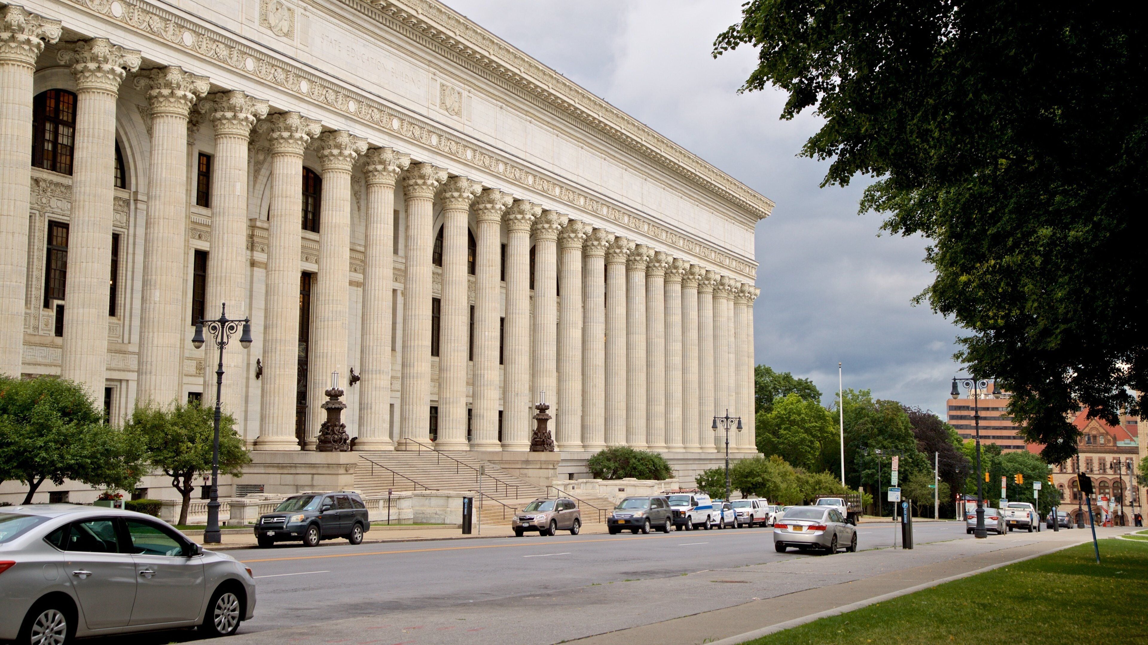 Albany mostrando patrimonio de arquitectura