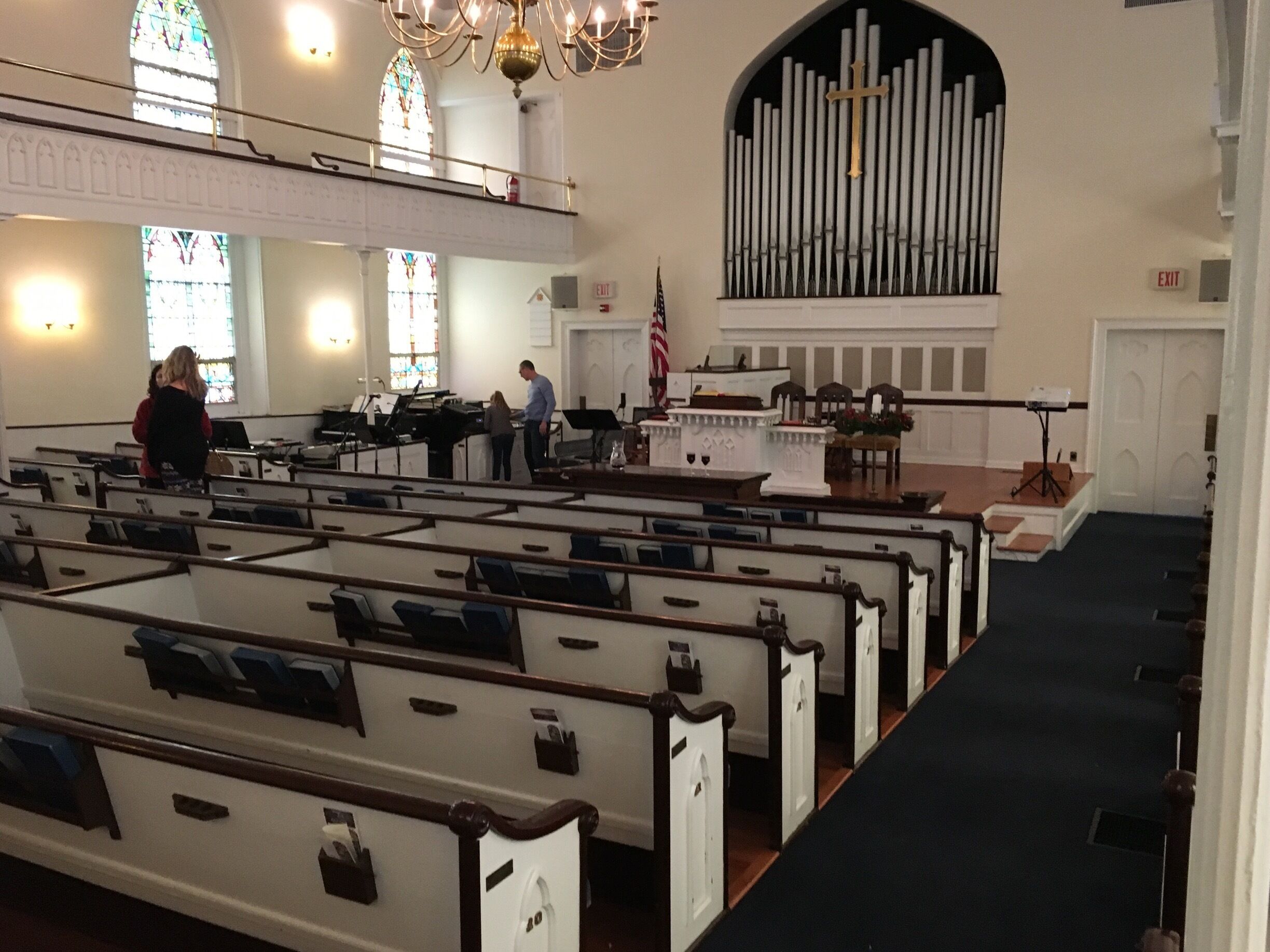 Worshipping on the hill in Parsippany since 1755 Parsippany Presbyterian Church is pillar in the community. Reverend Donald Bragg helps preserve the old traditions with some contemporary flair to the service. I went to Sunday School in the 1960's and my parents have been worshipping there for there for over 55 years. The stain glass windows, cushioned pews, balcony, and massive pipe organ bring you back in time at least into the 19 century. 