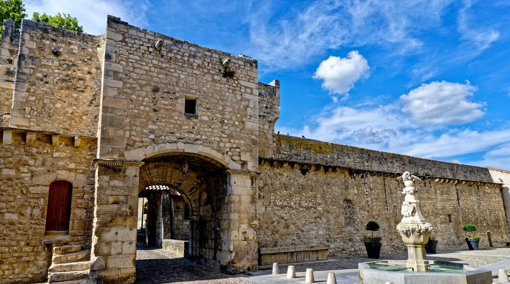 Pernes-les-Fontaines