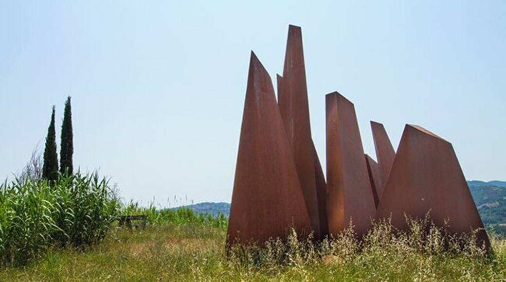 Torgiano also have a route with art works.
Read more on: http://www.travelwithallsenses.com/umbria-beautiful-fortified-cities/