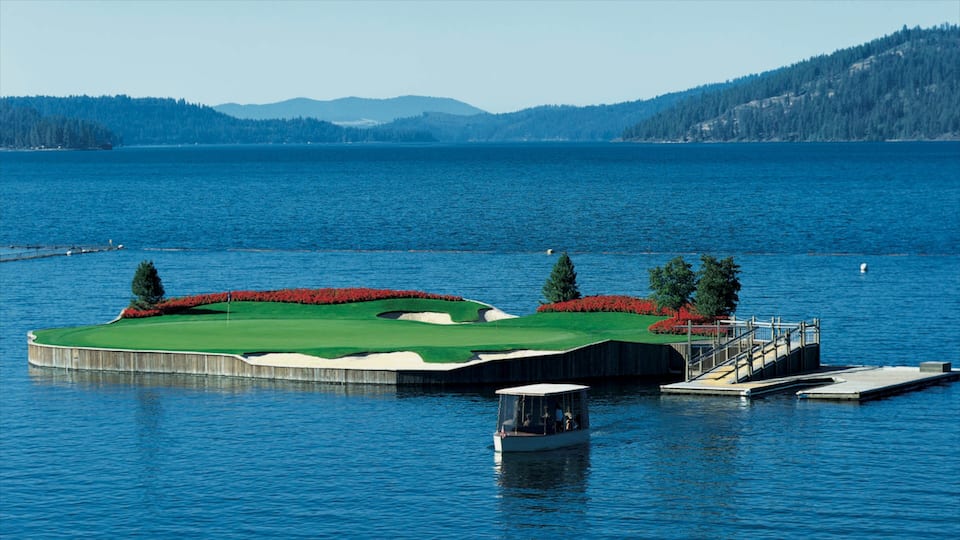 Coeur d\'Alene which includes a lake or waterhole and golf