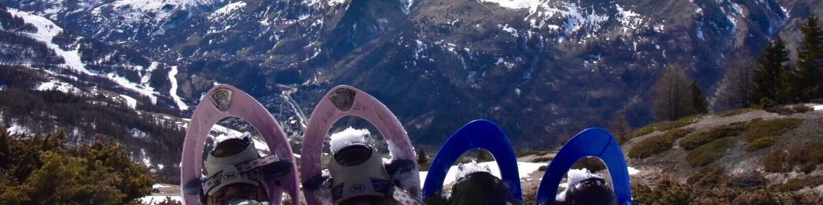 Snowshoe hike in Valloire.