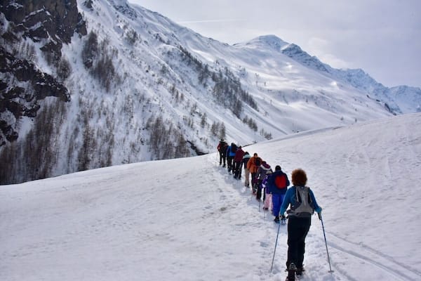 Snowshoe hike in Valloire with ESF ( école de ski française)