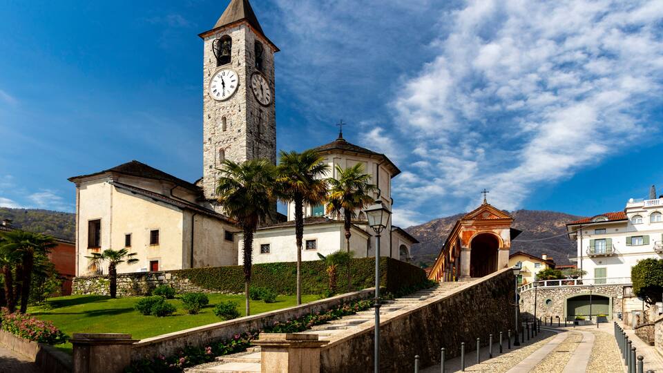 Kirche Santi Gervasio e Protasio in Baveno am Lago Maggiore