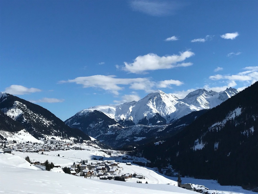 Rueras and Sedrun are two small villages located by the cantón of Graubünden near by the Swiss Alps