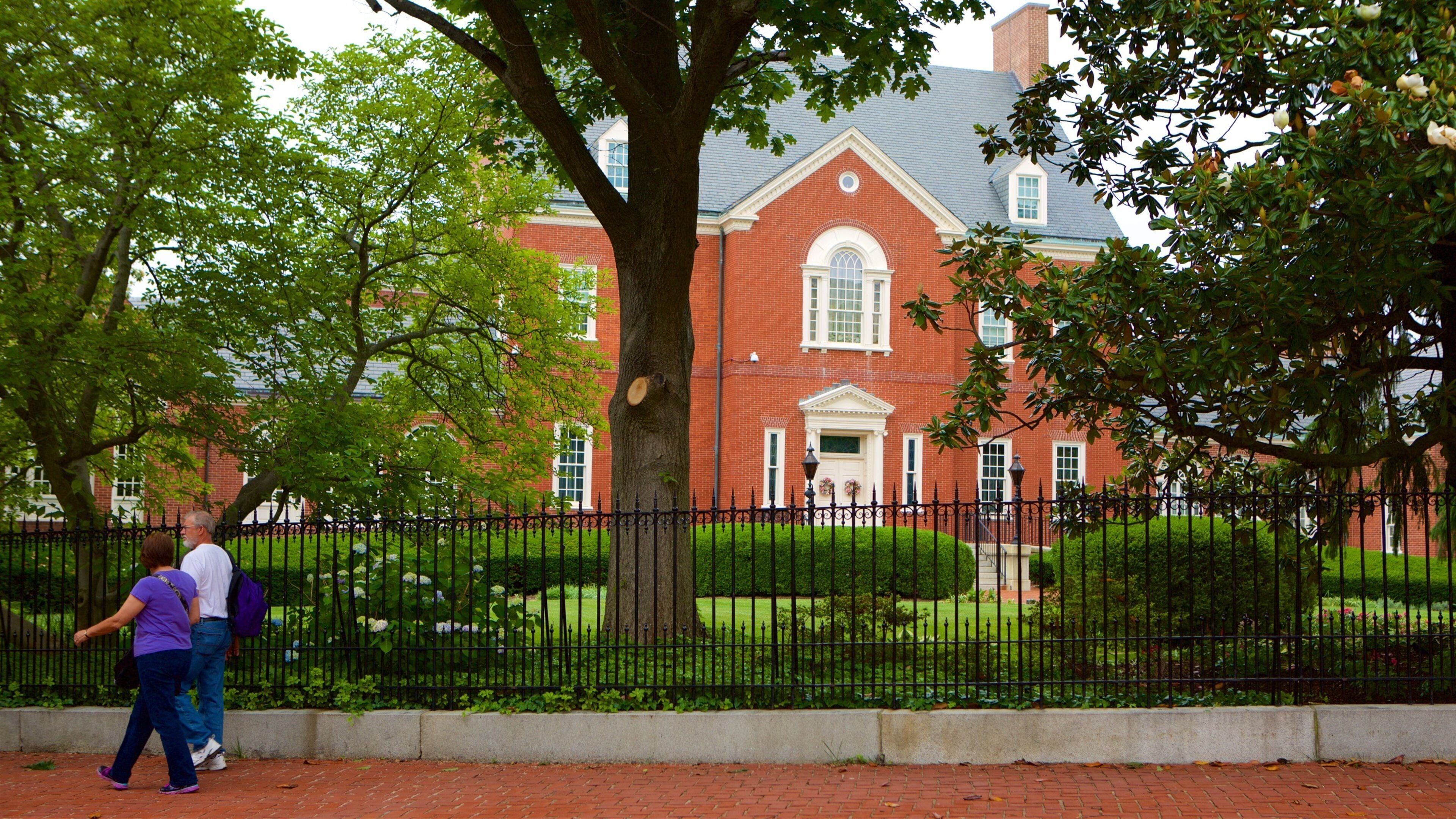 Annapolis y también una pareja