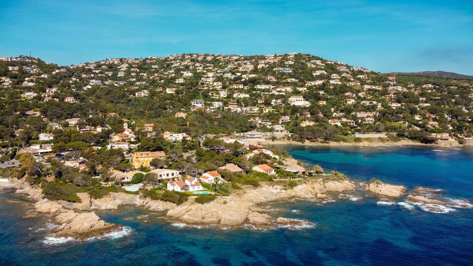 Vue aérienne de la Côte d'Azur, mer Méditerranée, St Tropez, Fréjus, Les Issambres