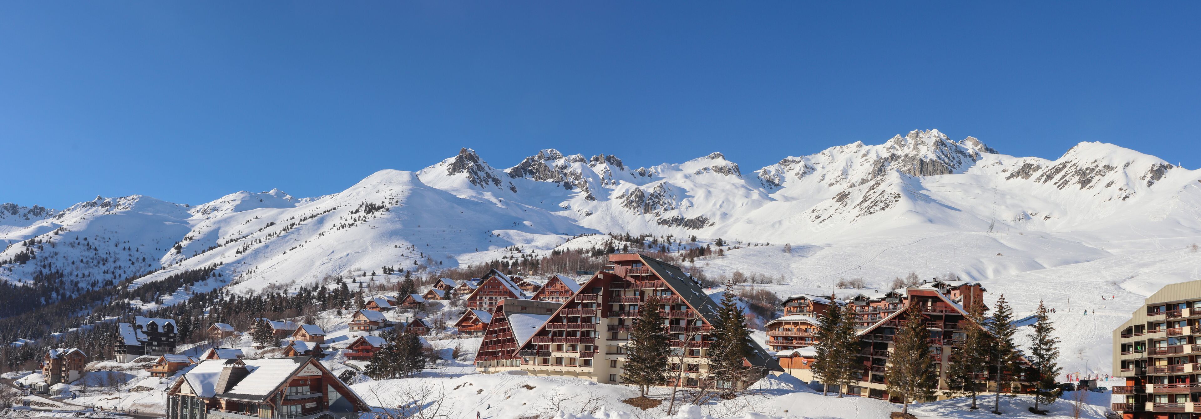 Auvergne-Rhône-Alpe - Savoie - Saint-François-Longchamp - Panorama sur le Massif de La Lauzière