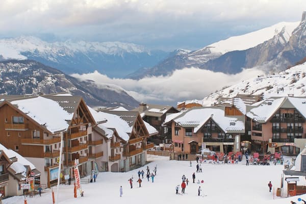 January 2006
The town of Valmeinier in France, a great place to learn to ski with plenty of green and blue slopes at hand.