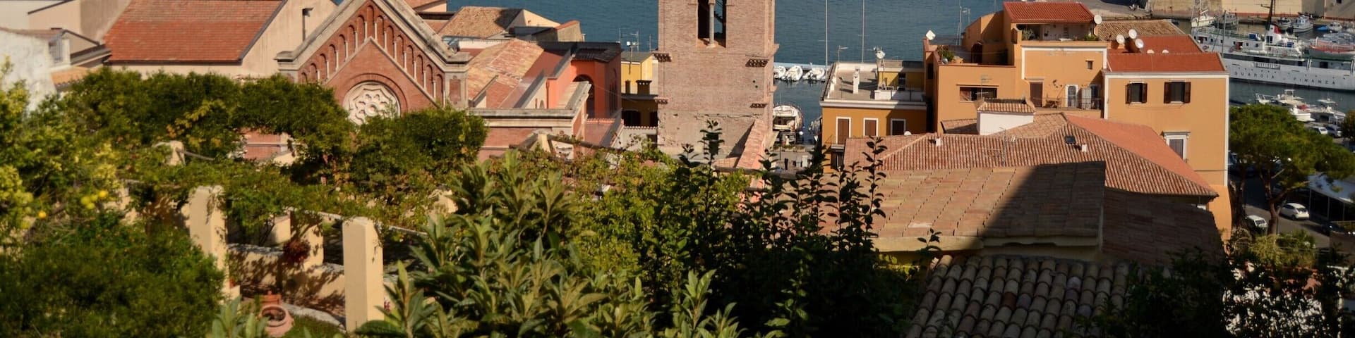 If you are looking for a stop between Rome and Naples, make it Gaeta, a city with a beautiful old town: crumbling old houses, narrow cobblestone streets and gorgeous views around every corner. #troveon