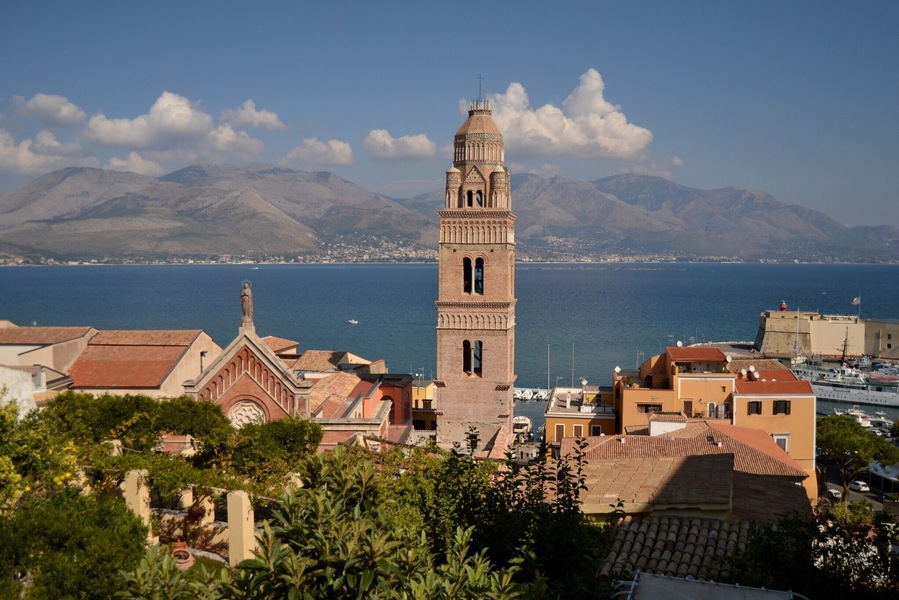 If you are looking for a stop between Rome and Naples, make it Gaeta, a city with a beautiful old town: crumbling old houses, narrow cobblestone streets and gorgeous views around every corner. #troveon