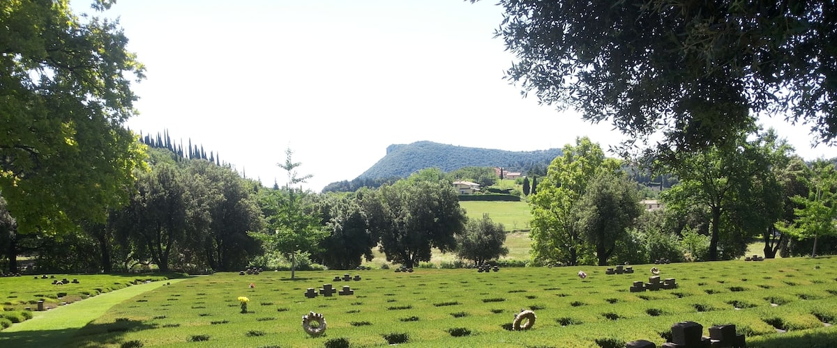 Cimitero militare tedesco a Costermano (provincia di Verona)