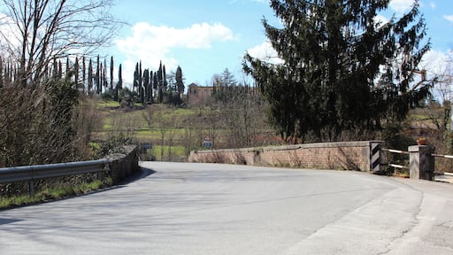 Ponte a Bozzone, hamlet of Castelnuovo Berardenga, Province of Siena, Tuscany, Italy