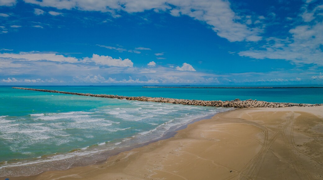 Escolleras de Playa Tesoro Altamira Tamaulipas México