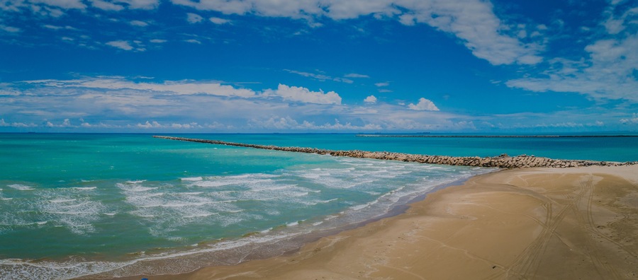 Escolleras de Playa Tesoro Altamira Tamaulipas México