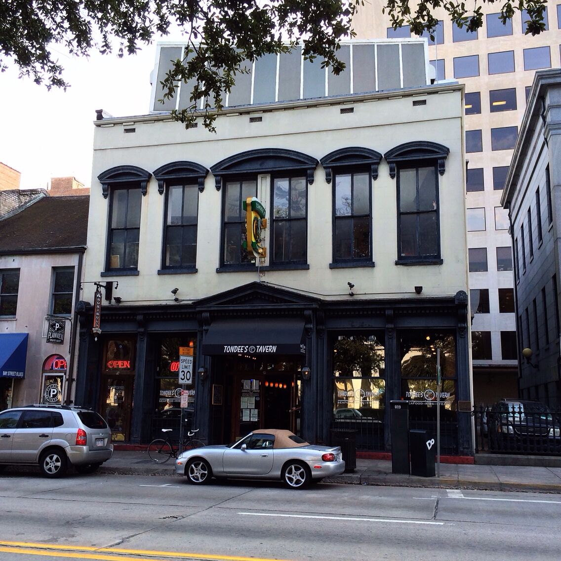 Georgia Historical Records show that this building, built in 1853 for the Central Railroad & Bank was confiscated by General William T. Sherman's Union Army Forces as the military headquarters of the post commandant, General J. W. Geary during the occupation of Savannah.