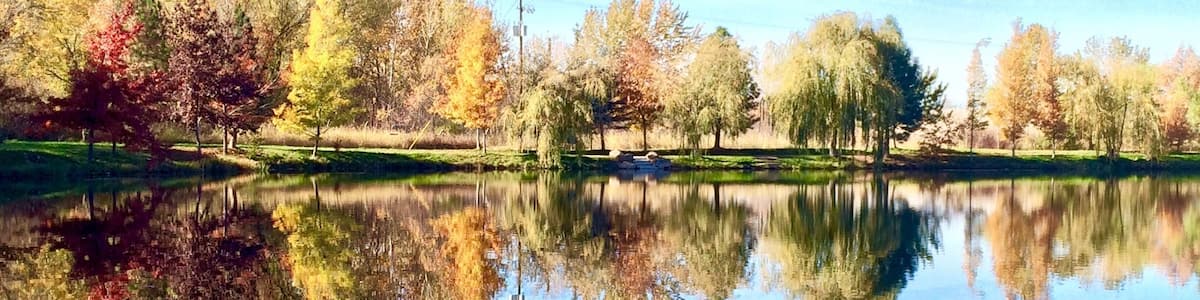 A view from the green belt just east of Reid Merrill Park in Eagle. This section of the Greenbelt has ponds and homes along it on one side and the Boise river on the other. Some of the homes around the ponds have docks for boats/canoes. The path goes from paved to dirt or packed gravel in spots but still rideable for most bikes. A loop ride starting at Reid Merril park, go east until forced to cross footbridge to south side of river (foot traffic can continue on north side on nature dirt trail towards Glenwood bridge) then head back west to eagle road where you ride on until you get to bridge then get back on path along south side of river. Cross 2 foot bridges to get back to park.
#EndlessSummer