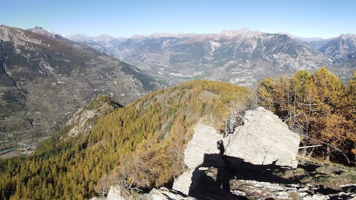 Vallée de la Durance du lac de Serre-Ponçon à la Roche-de-Rame