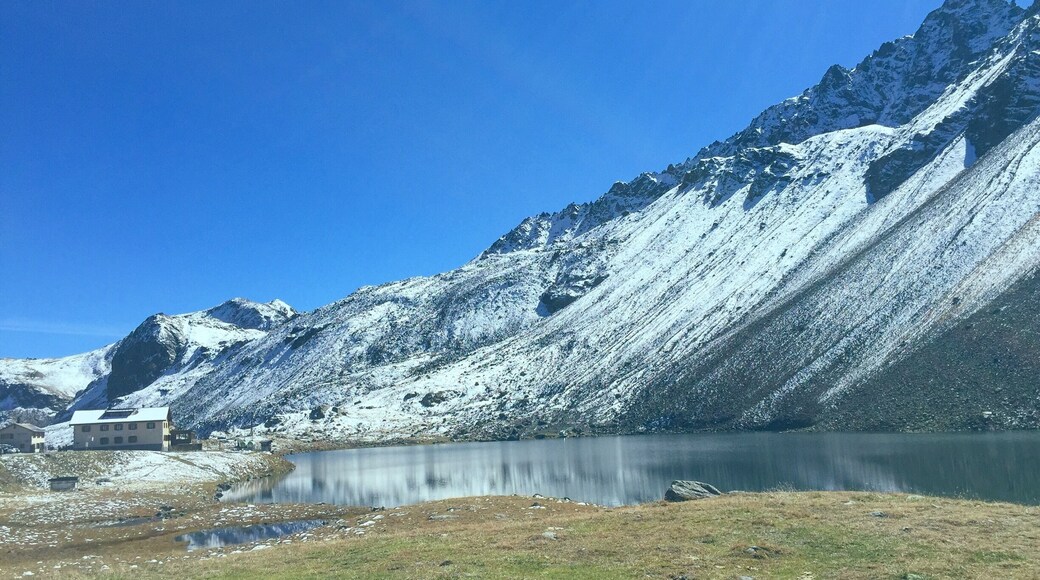 Explore Switzerland. 🇨🇭